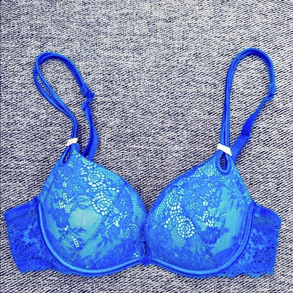Victoria Secret Push- Up Blue Lace Underwire Bra | 32 B